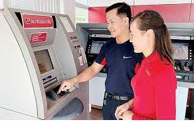 Ứng dụng mô hình PLS-SEM đánh giá sự hài lòng của khách hàng cá nhân đối với chất lượng dịch vụ thẻ tại ngân hàng Nông nghiệp Phát triển Nông thôn Chi nhánh Nam Sài Gòn
