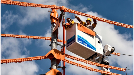 EVNSPC tăng cường dịch vụ khách hàng trong tháng cao điểm nắng nóng