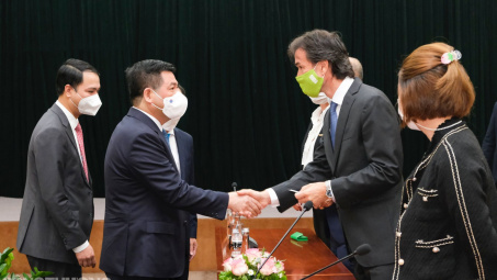 Bộ Công Thương đồng hành với doanh nghiệp tháo gỡ khó khăn, nhanh chóng phục hồi tăng trưởng sau đại dịch