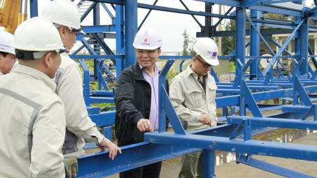 Nỗ lực ngăn chặn đà suy giảm sản lượng khai thác tự nhiên, Petrovietnam đạt tăng trưởng cao