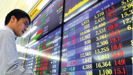 Thủ tướng Chính phủ chỉ đạo các biện pháp ổn định thị trường chứng khoán, trái phiếu doanh nghiệp