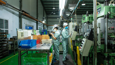 Thị trường lao động khởi sắc