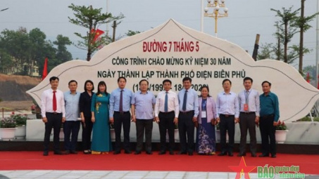 Thành phố Điện Biên Phủ gắn biển tên Đường 7 tháng 5