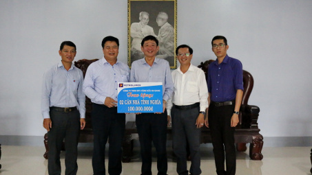 Petrolimex An Giang: Chăm lo nhà tình nghĩa cho bà con nghèo vùng biên