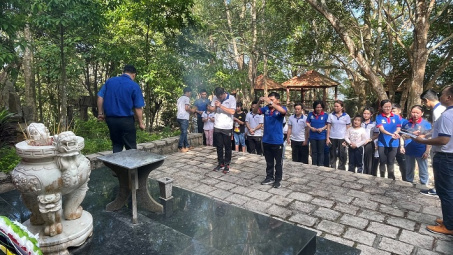 EPS nhiều hoạt động thiết thực hoạt động chào mừng Ngày giải phóng miền Nam thống nhất đất nước