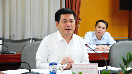 Bộ trưởng Bộ Công Thương Nguyễn Hồng Diên làm việc với Lãnh đạo tỉnh Thừa Thiên Huế