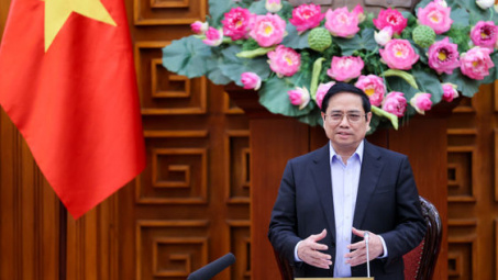 Bảo đảm cân đối lớn về năng lượng, cung ứng đủ điện trong ngắn hạn và dài hạn