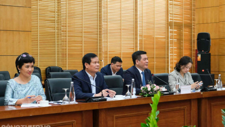 Phát triển năng lượng tái tạo gắn với giải pháp truyền tải, tích trữ thông minh