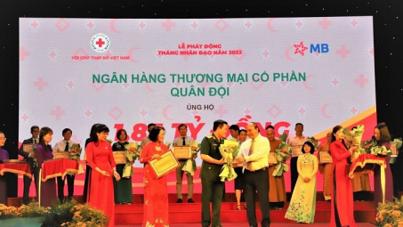 MB Bank hưởng ứng lời kêu gọi hành động vì Tháng Nhân đạo năm 2022