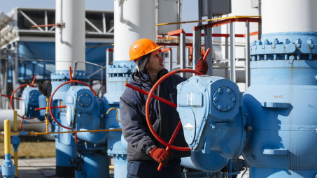 Giá dầu giảm bất chấp lo ngại về gián đoạn nguồn cung