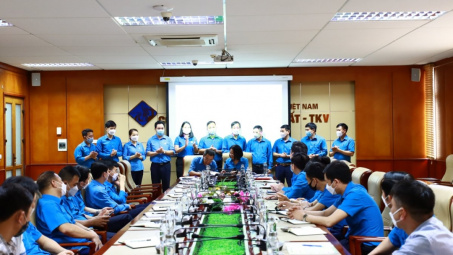 Than Thống Nhất ký giao ước thi đua với  34 Công đoàn bộ phận trực thuộc