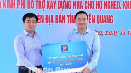 Petrolimex ủng hộ 3 tỷ đồng xây nhà tình nghĩa tại Tuyên Quang