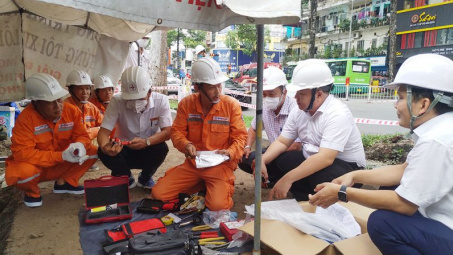 EVNHCMC: Nhiều hoạt động thiết thực nhân Tháng Công nhân và Tháng An toàn vệ sinh lao động