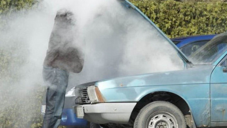 Kinh nghiệm xử lý khi động cơ xe ô tô quá nóng