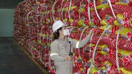 PVFCCo lọt vào danh sách 50 công ty niêm yết tốt nhất