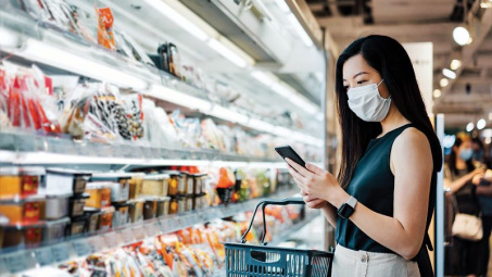 Giải pháp phát triển thương mại, dịch vụ cho các siêu thị bán lẻ: Trường hợp nghiên cứu tại siêu thị Co.opmart TP. Hồ Chí Minh