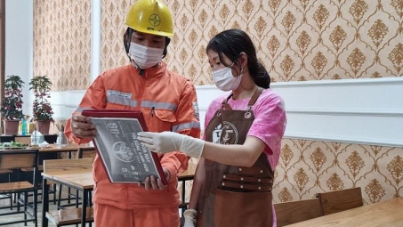 PC Vĩnh Phúc: Đồng hành cùng khách hàng hạn chế tình trạng hóa đơn tiền điện tăng cao mùa nắng nóng.