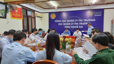 Cục QLTT tỉnh Nghệ An kiểm tra, xử lý hơn 1.100 vụ vi phạm trong 6 tháng đầu năm