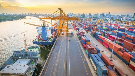 Xem xét điều chỉnh thu phí hạ tầng cảng biển Thành phố Hồ Chí Minh
