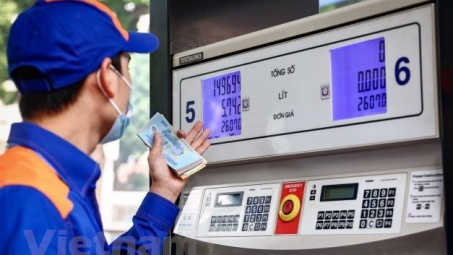 Bộ Tài chính đề xuất giảm 10% thuế nhập khẩu ưu đãi mặt hàng xăng