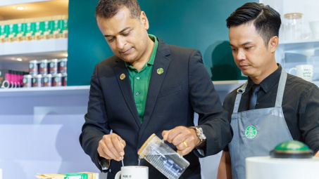 Nestlé ra mắt cà phê hòa tan cao cấp Starbucks