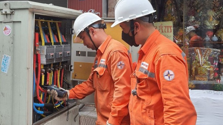 Điện lực Hoàn Kiếm: Sự tận tâm đã chinh phục khách hàng