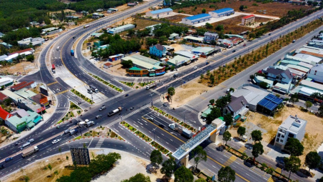 Bình Dương: Công nghiệp - Xây dựng tiếp tục là động lực dẫn dắt tăng trưởng