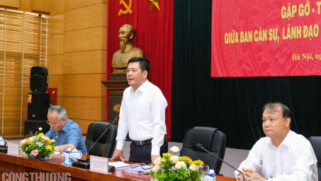 Ban cán sự, lãnh đạo Bộ Công Thương gặp gỡ, đối thoại với với lãnh đạo các đơn vị thuộc Bộ