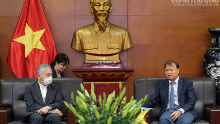 Bộ Công Thương kết nối nhà cung cấp Việt vào chuỗi cung ứng dệt may của Uniqlo