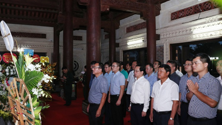 EVN: Dâng hương tưởng niệm tại Khu Di tích lịch sử Quốc gia Truông Bồn