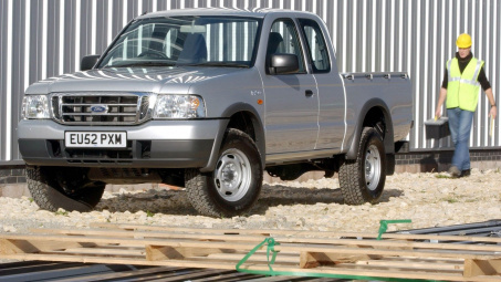 Ford Ranger: Từ “kẻ bình dân” đến thống lĩnh thị trường xe bán tải Việt