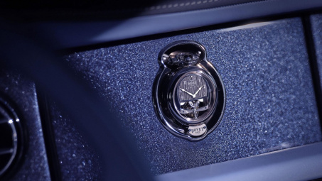 Kiệt tác đồng hồ trên siêu phẩm cực giới hạn Rolls-Royce Boat Tail