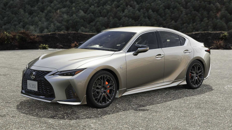 Lexus IS 2021 có thêm tuỳ chọn trang bị thể thao từ 2 hãng độ danh tiếng