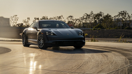 Porsche Taycan 2021 trình làng, bổ sung những thay đổi đáng giá