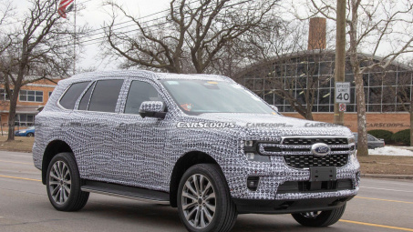 Ford Everest 2022 bị bắt gặp chạy thử tại quê nhà dù không được bán tại đây