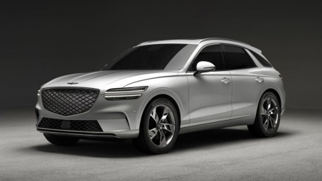 Genesis GV70 electric 2022: SUV chạy hoàn toàn bằng điện đối đầu BMW iX3, Tesla Model Y