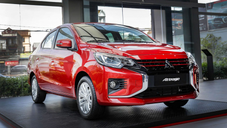 Giá lăn bánh Mitsubishi Attrage Premium 2021