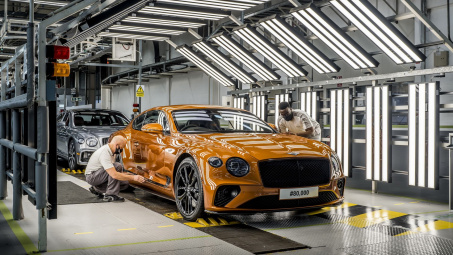 Bentley vừa kỉ niệm chiếc xe Continental GT thứ 80.000 sau gần 18 năm kể từ khi ra mắt