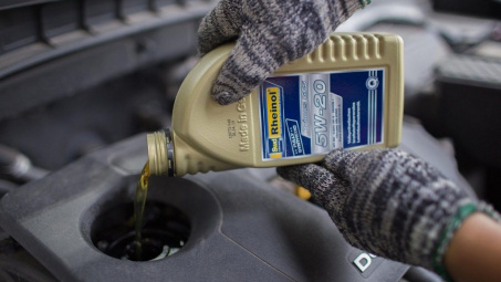 Dầu nhớt có tác dụng gì cho động cơ xe ôtô?