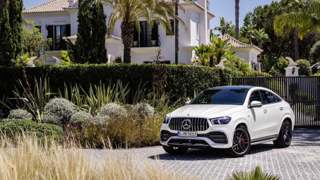 Mercedes-Benz ra mắt “SUV tốc độ” GLE 53 4MATIC+ Coupé tại Việt Nam