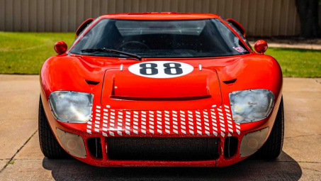 Siêu xe Ford GT40 trong phim 'Ford V Ferrari' sắp được mang ra đấu giá