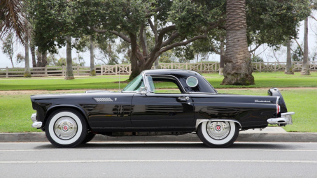 Ford đăng ký nhãn hiệu cho mẫu xe điện mới với tên gọi huyền thoại