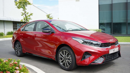 Kia K3 bổ sung thêm phiên bản GT: giá 759 triệu đồng, động cơ hơn 200 mã lực, bổ sung thêm trang bị