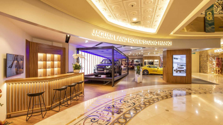 Jaguar Land Rover Việt Nam khai trương không gian trưng bày mới tại Hà Nội
