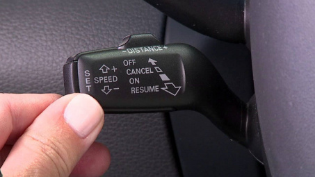 Cách sử dụng hệ thống Cruise Control để xe tiết kiệm nhiên liệu
