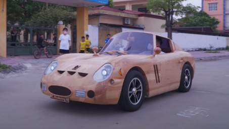 Thợ thủ công Việt làm Ferrari đắt nhất thế giới bằng gỗ gây "choáng", đây không phải lần đầu