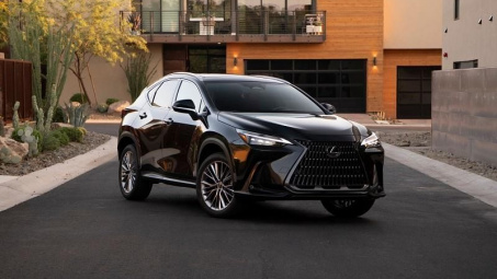 Lexus NX 2022: "Ngầu" hơn với phụ kiện TRD