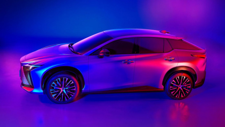 Lexus RZ 450e 2022: Tân binh đầu tiên trong đội hình xe điện chiến lược mới của Lexus