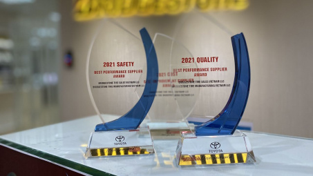 Bridgestone Việt Nam nhận giải thưởng Chất lượng từ Toyota Việt Nam 5 năm liên tiếp