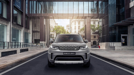 Land Rover Discovery mới cập bến thị trường Việt Nam: Tinh chỉnh trang bị, giá từ 4,54 tỷ đồng